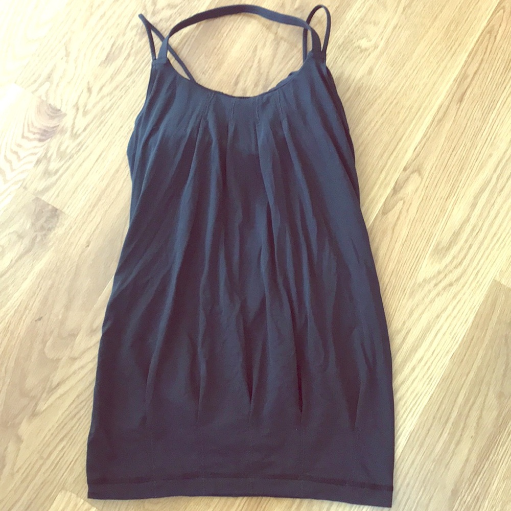 Women’s workout tank top